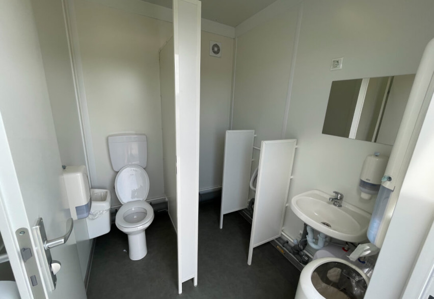 Сантехнический  блок-контейнер