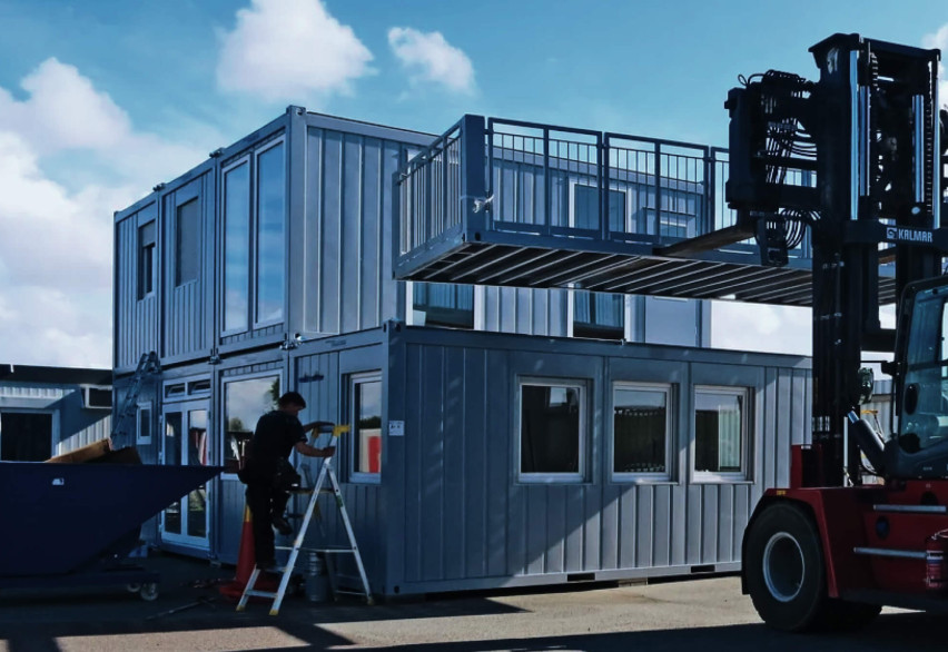 Контейнер-терраса  с крышей / без крыши